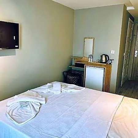 Hotel The Hera Gold 3*